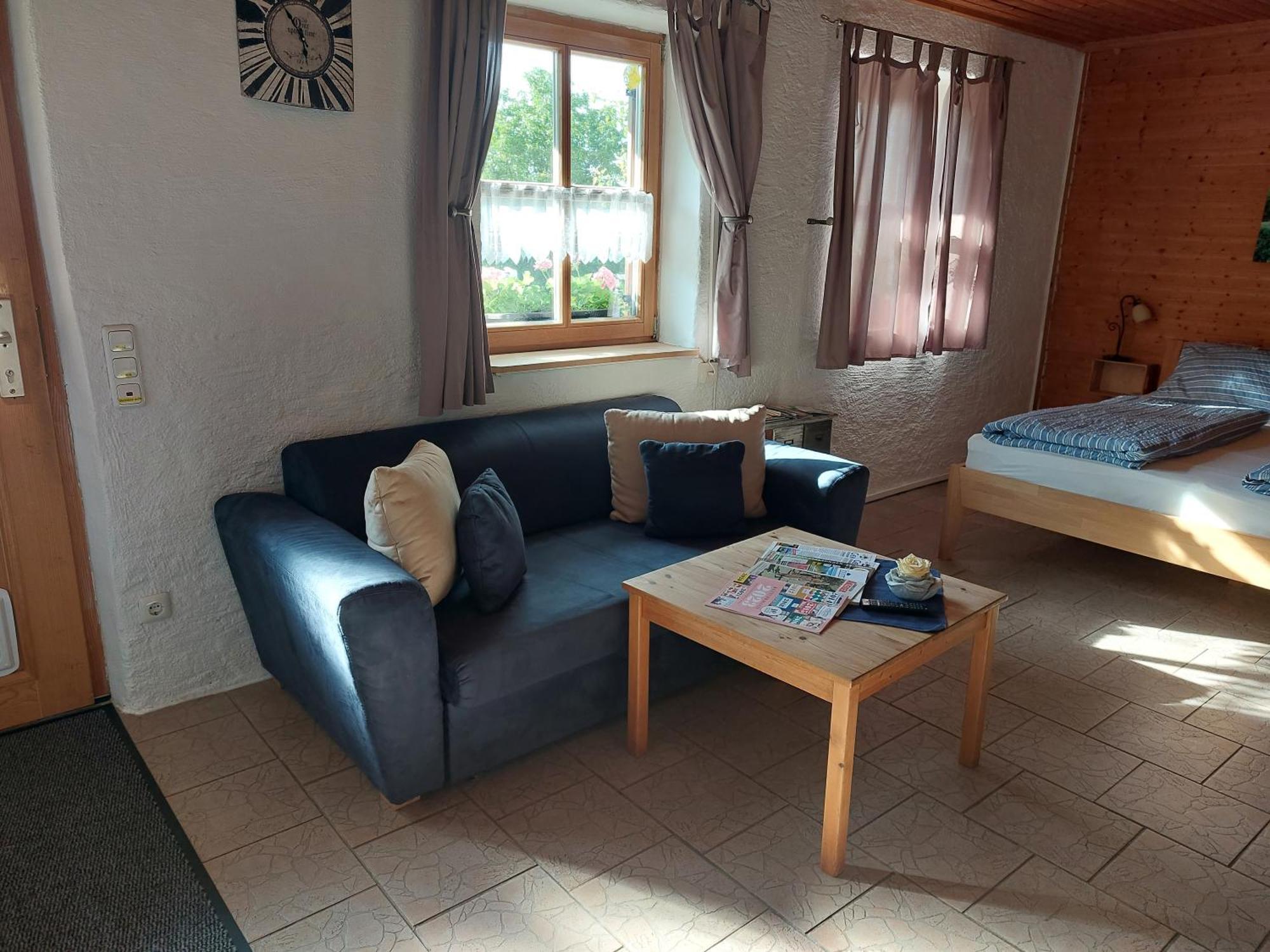 Ferienwohnung Hofbauer Ашау им Кимгау Екстериор снимка